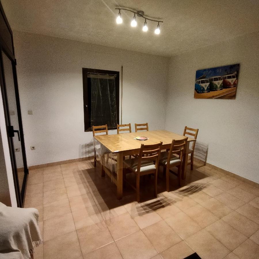 Appartement T4 A 100 Metres De La Plage Roses Exterior photo